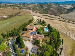Exterior - Country house sleeps 10 with pool (Asciano)