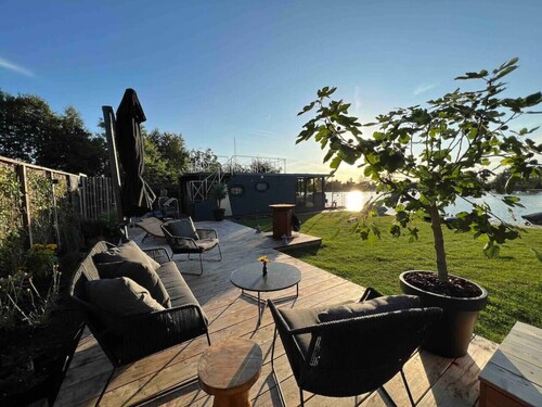 NEW - Little Asia - Houseboat on a lake near Amsterdam with Sauna