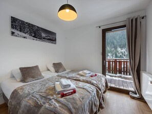 3 bedrooms, free WiFi - APARTMENT CHÂTEL - Les Freinets A202 (CHATEL)