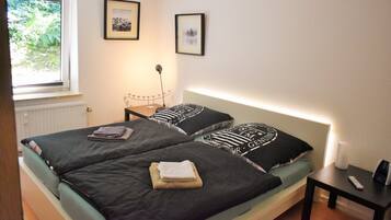 2 Schlafzimmer, Bügeleisen/Bügelbrett, kostenloses WLAN, Bettwäsche