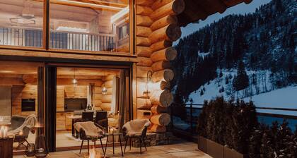 Chalet "Zwoasom" mit Bergblick, privater Terrasse und WLAN