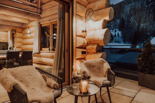 Chalet "Zwoasom" avec vue sur les montagnes, terrasse privée et Wi-Fi