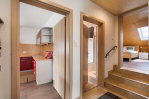 Interior - Apartment 'Friedmann' with Private Garden, Balcony and Wi-Fi (Offingen)