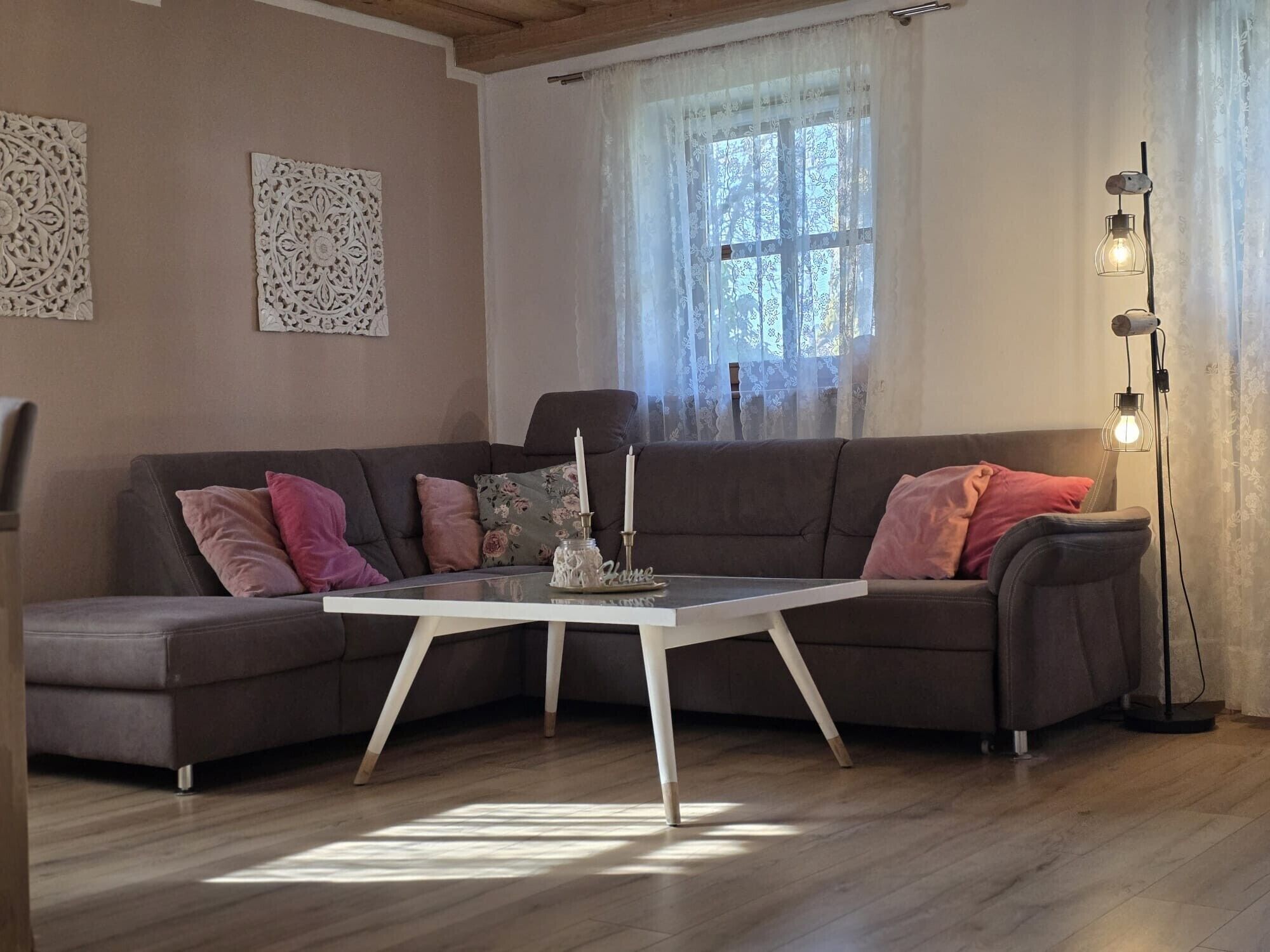 TV, DVD player, ping pong, stereo