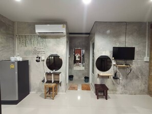 Kamar Keluarga, Beberapa Tempat Tidur (For 8 persons) | Meja kerja, Wi-Fi gratis, dan seprai linen
