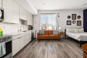 1 habitación, tabla de planchar con plancha y wifi 