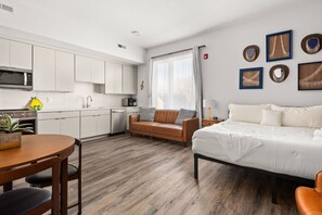 Luokittelematon kuva, 5 kautta 34, painike