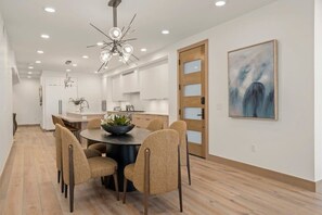 Dining - Kings Crown Ski In/Out 2BR (Park City)