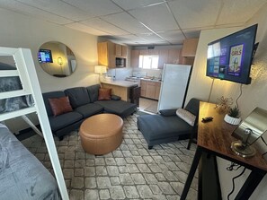 Family Studio Suite | Living area - Grand Central Motel (Ely)