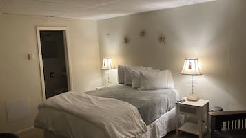 Camera Standard, 1 letto queen | Wi-Fi gratuito, lenzuola