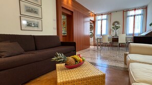 TV - Apt. Bellevue 500 mt from Rialto Bridge (Venecia)