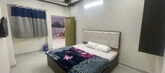 SHREE JEE HOME STAY