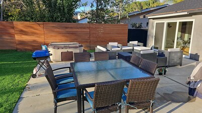 Full Modern House 4bd / 3.5ba