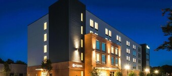 La Quinta Inn & Suites by Wyndham Chattanooga Downtown/South