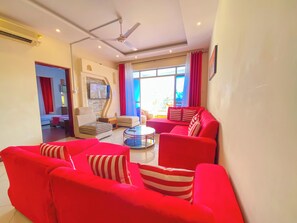 Living area - Shanzu Palm Beachfront Apartments (Mombasa)