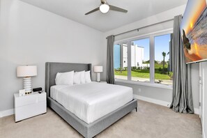 4 bedrooms, iron/ironing board, internet