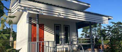 Individually decorated, desk, free WiFi