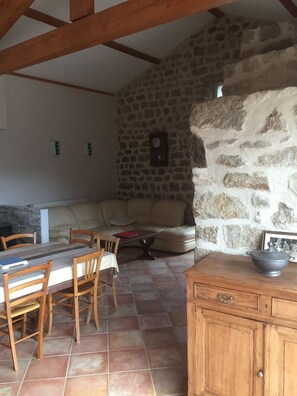 Interior - Grande Maison en Pierre 13 Couchages en Ardèche Entre Lamastre et Le Cheylard (Belsentes)