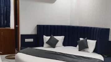 Superior Suite | Desk, free WiFi