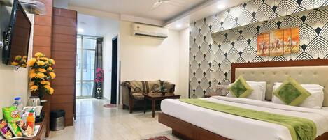 Premium Suite | Egyptian cotton sheets, premium bedding, Select Comfort beds