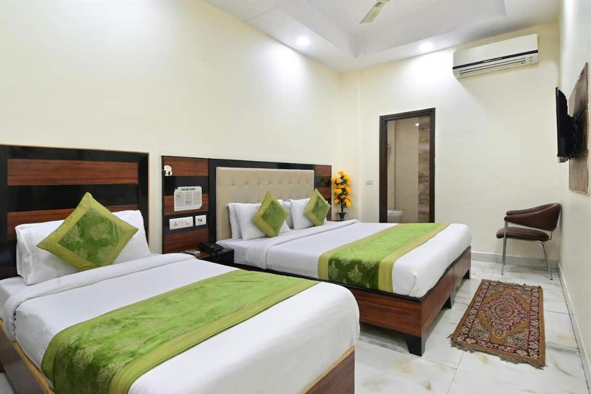 Premium Triple Room
