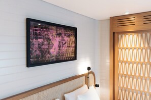 Habitación de lujo, 1 cama de matrimonio grande (SUITE KARL MARX) | Minibar, wifi gratis, ropa de cama