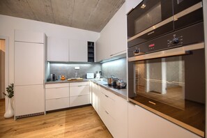 Private kitchen - SOUK 22 - Modern And Comfort One-Bedroom Apartments on Soukenicka  (Hlavní mesto Praha)