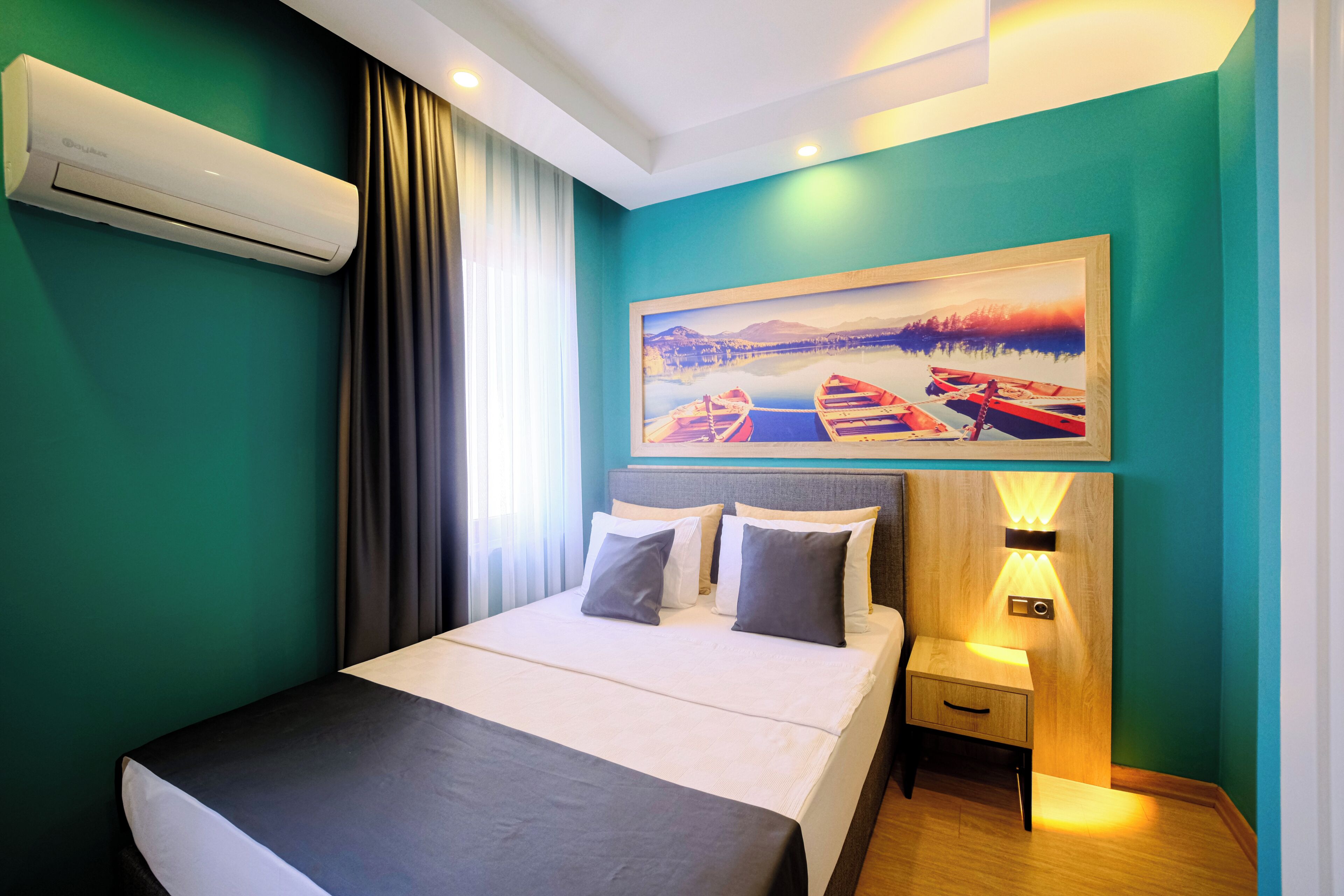 Soundproofing, iron/ironing board, free WiFi, bed sheets