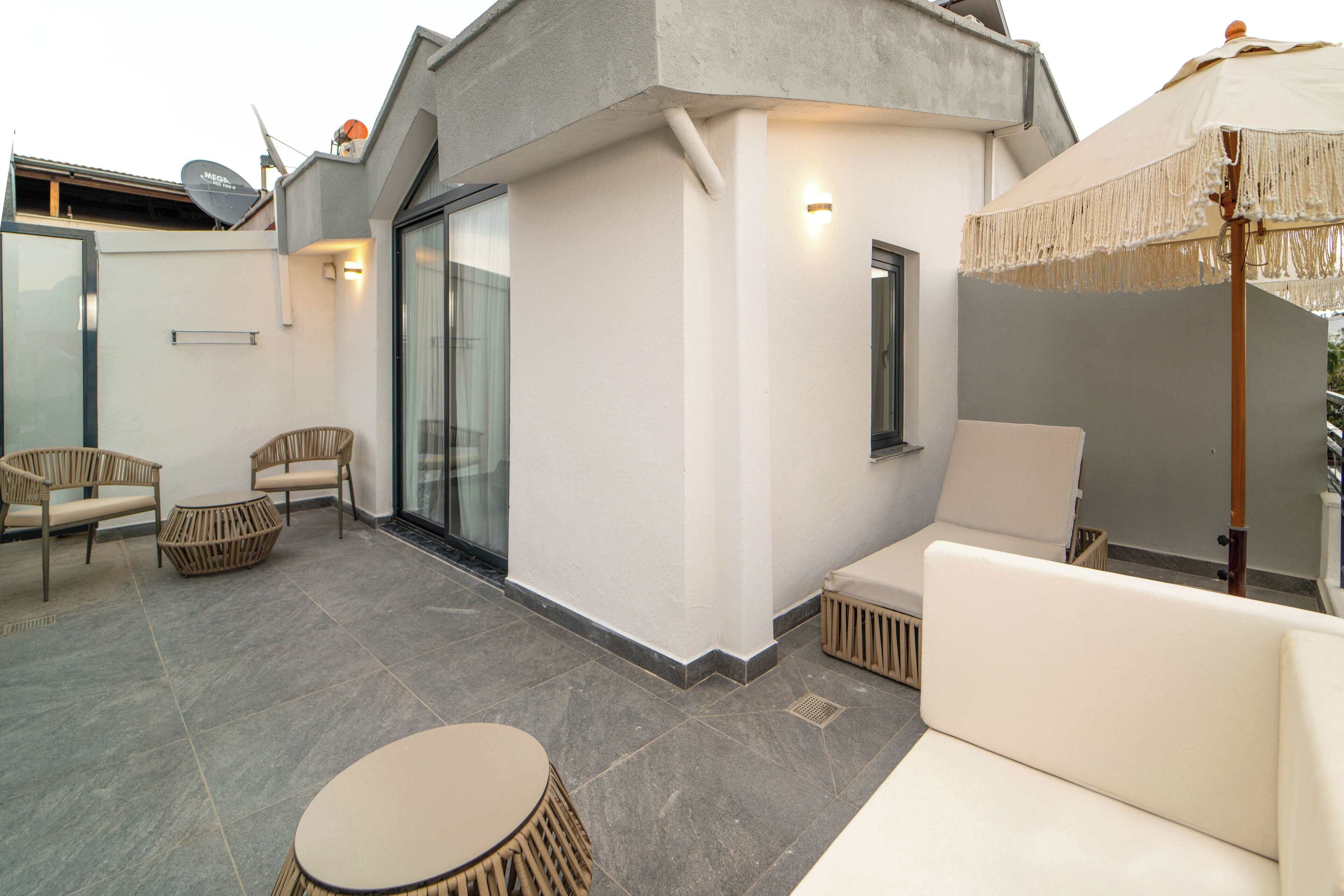 Deluxe Double Room | Soundproofing, iron/ironing board, free WiFi, bed sheets