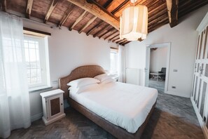 6 bedrooms, iron/ironing board, WiFi, bed sheets - Villa Dorotea - Homelike Villas (porano)