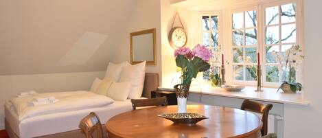 1 chambre, bureau, Wi-Fi gratuit, draps fournis