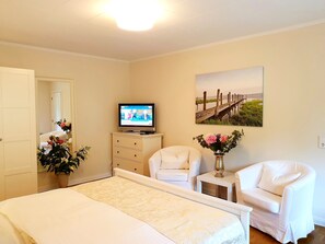 3 chambres, fer et planche à repasser, Wi-Fi gratuit, draps fournis