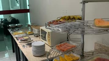 Tägliches inbegriffenes Frühstücksbuffet