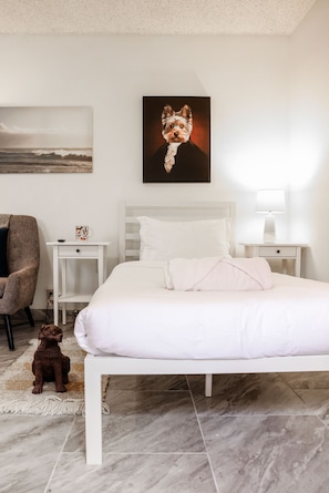 Schreibtisch, kostenloses WLAN, Bettwäsche