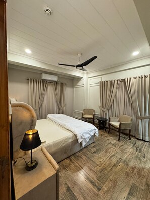 1 makuuhuone, silitysrauta/-lauta, Wi-Fi, vuodevaatteet