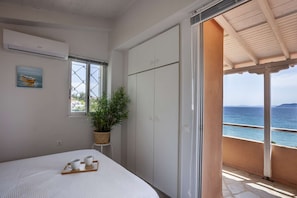 1 bedroom, iron/ironing board, travel cot, free WiFi