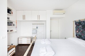 2 slaapkamers, een strijkplank/strijkijzer, wifi, beddengoed