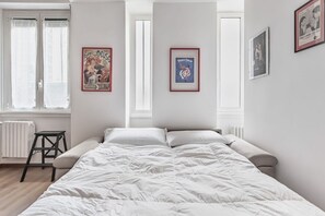 1 bedroom, iron/ironing board, WiFi, bed sheets
