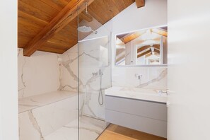 Shower, hair dryer, bidet, towels - Easylife - Prestigious residence in Duomo (Milano)