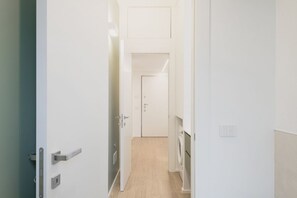 Interior - Easylife - Bright retreat 10min from Centrale (Milano)