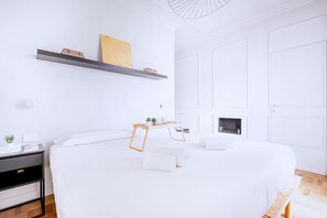 1 quarto, ferros/tábuas de passar roupa, Wi-Fi, roupa de cama