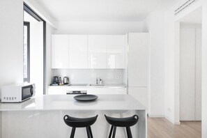Fridge, oven, stovetop, dishwasher - Easylife - Sophisticated abode 2min from the Duomo (Milano)