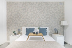 1 室のベッドルーム、WiFi