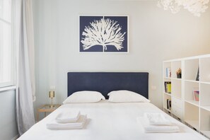 2 chambres, fer et planche à repasser, Wi-Fi, draps fournis