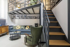 TV - Easylife - charming Loft in Paolo Sarpi (Milano)