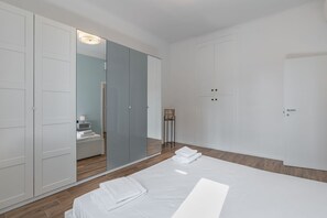 2 bedrooms, iron/ironing board, WiFi, bed sheets - Easylife - Cuddle & relax in the heart of Isola (Milano)
