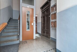 Interior - Easylife - Cuddle & relax in the heart of Isola (Milano)