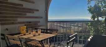 Palavas, Charming F2, A/C, Parking, Wi-Fi, Near Beach