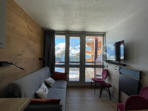TV - Quiet studio with balcony, Arc 2000 center, 4 pers. (Les Arcs 2000)