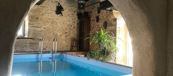Charming Renovated Cottage with Pool and Art near Le Mans